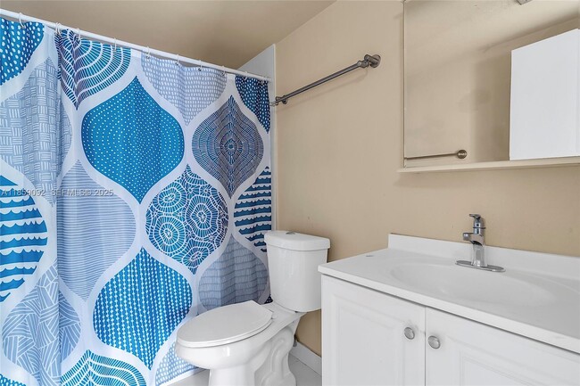 Building Photo - 7747 SW 86th St