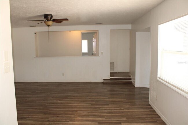 Building Photo - 3316 26th St W