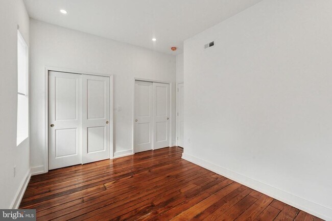 Building Photo - 2317 E Cumberland St