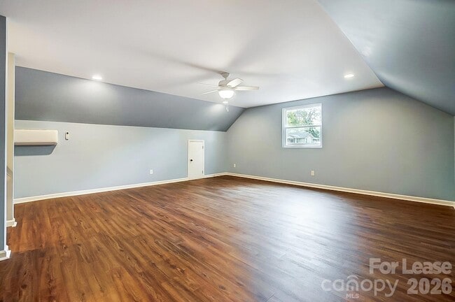 Building Photo - 1724 Dunkirk Dr