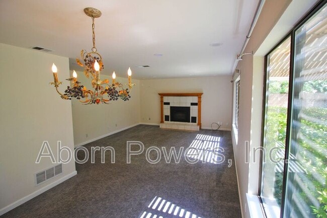 Building Photo - 3581 Cercis Way