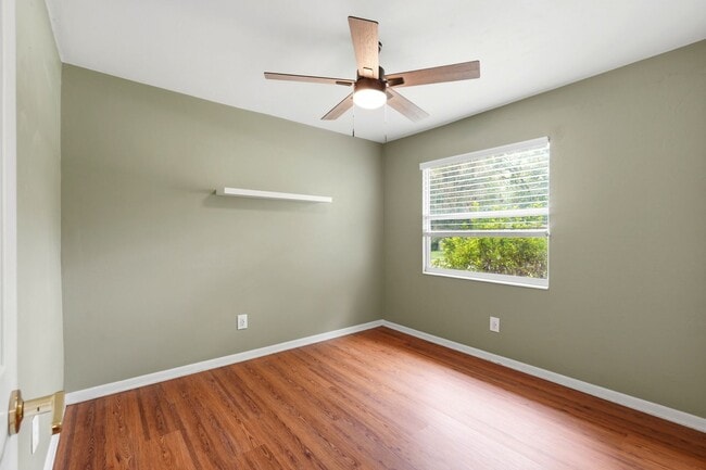 Building Photo - 4731 NW 39th St