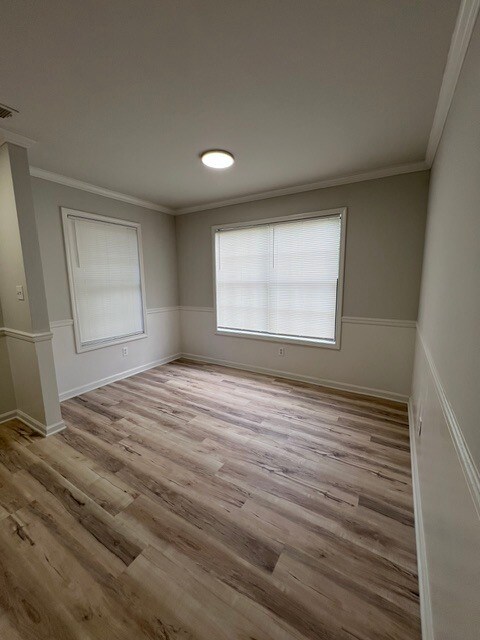 Building Photo - 5519 Park Pl S