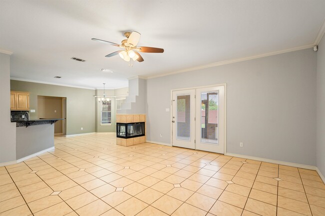 Building Photo - 117 White Feather Trail