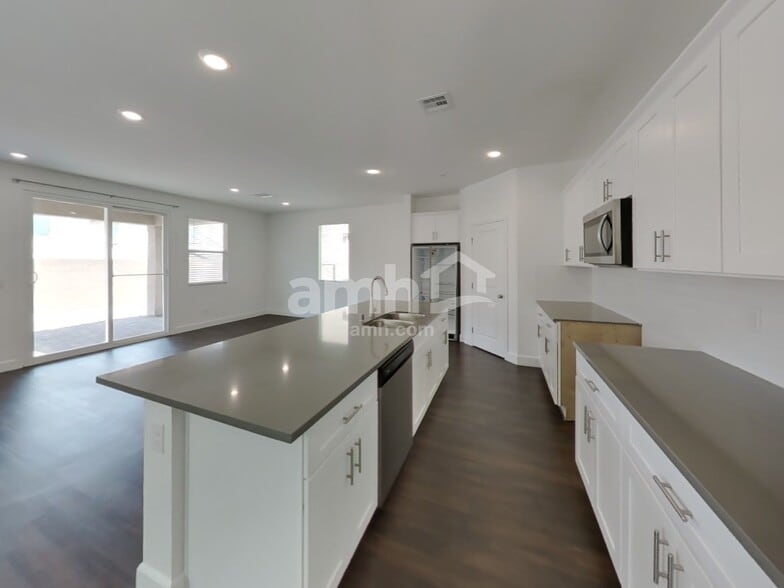 Building Photo - 126 Island Plumeria Ln