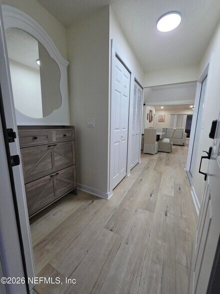 Building Photo - 7411 Colony Cove Ln