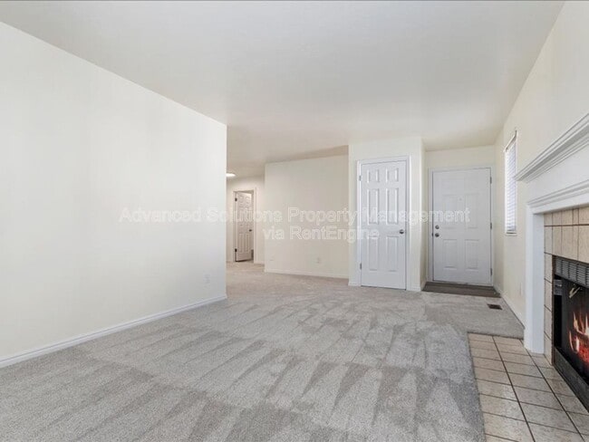 Building Photo - 9132 S Scirlein Dr