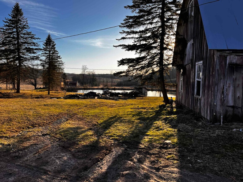 Building Photo - 2267 Grover Rd