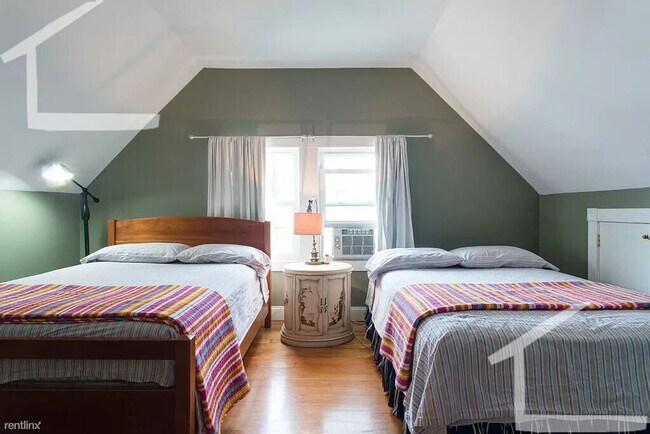 Building Photo - BROKER FEE PAID BY OWNER!!! Five bed Three Bath in lower Allston.....