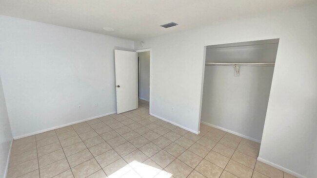 Building Photo - 2216 Flamingo Blvd