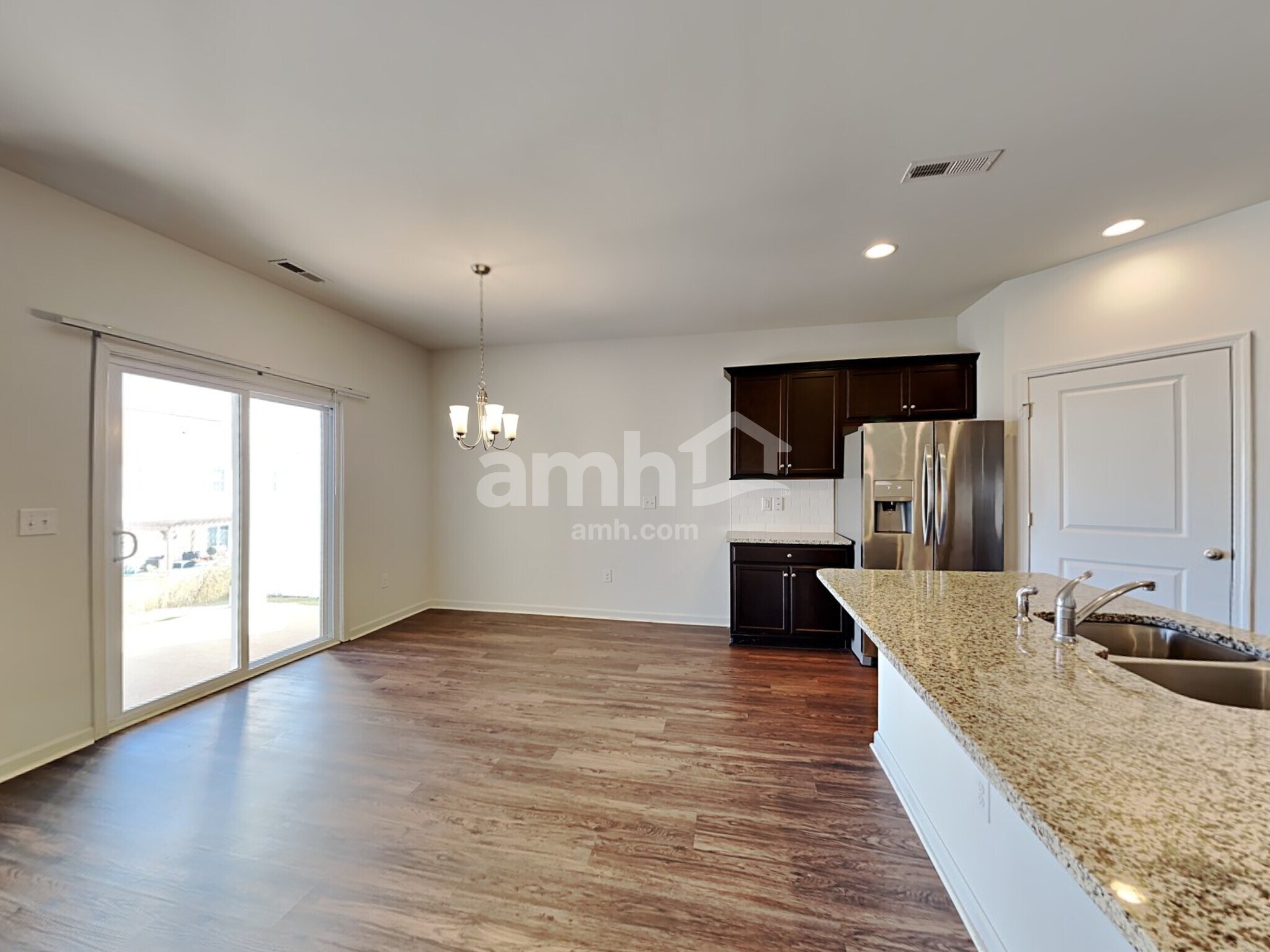 Building Photo - 44 Prairie St