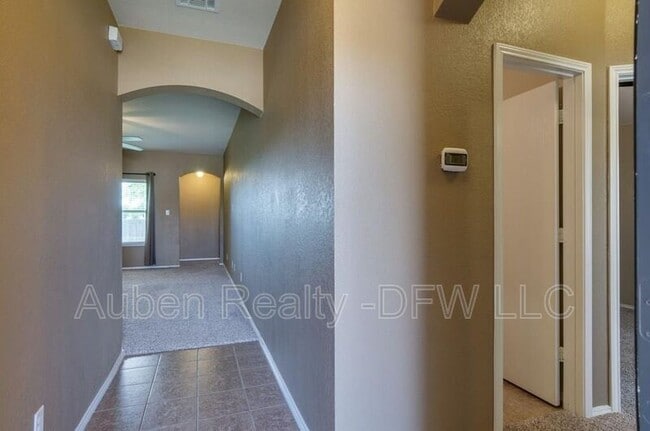 Building Photo - 4533 Wheatland Dr