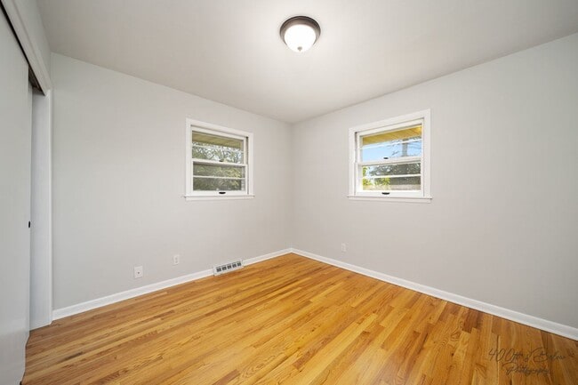 Building Photo - 4576 Pepper Dr
