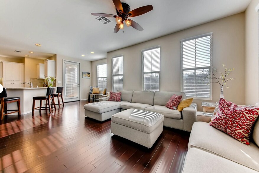 Building Photo - 6610 Canopy Ridge Ln