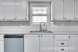 Building Photo - 539 Park Ave
