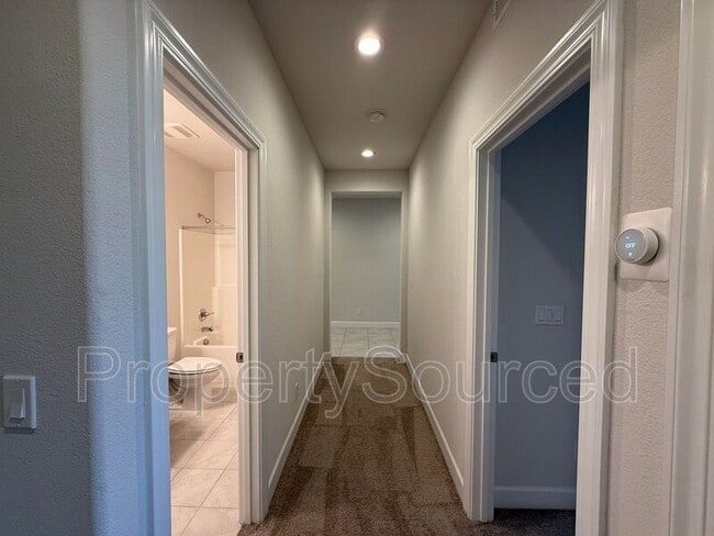 Building Photo - 1978 Memorial Ln