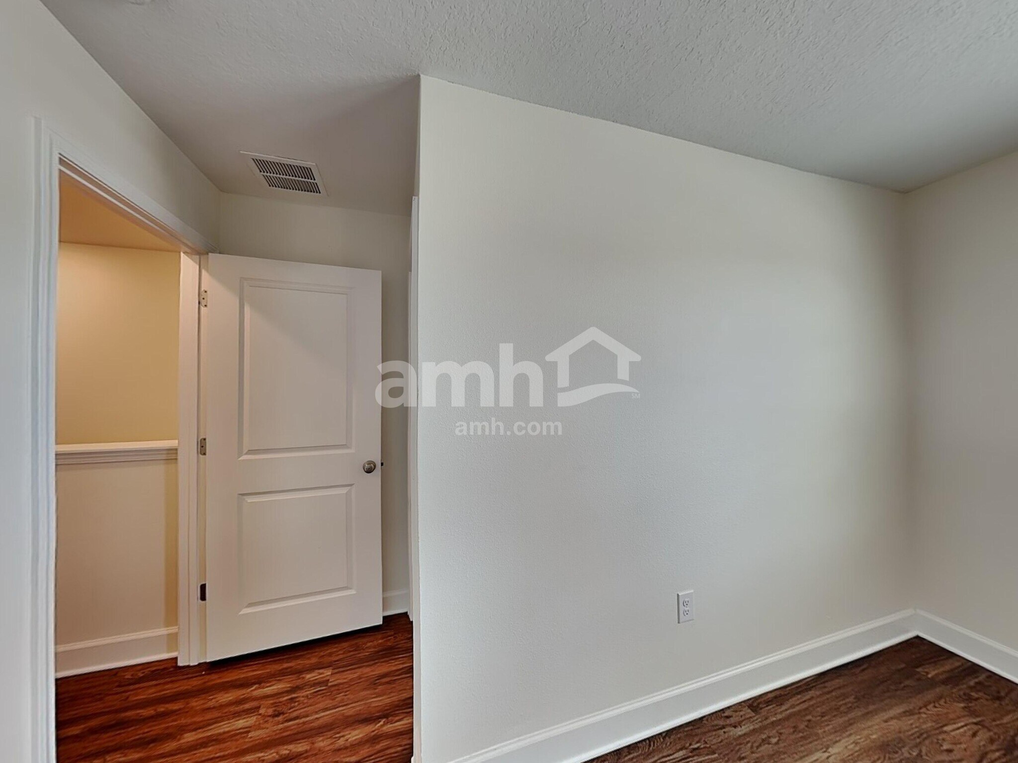 Building Photo - 4526 Reisswood Loop