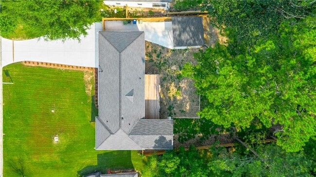Building Photo - 681 Fielding Ln SW