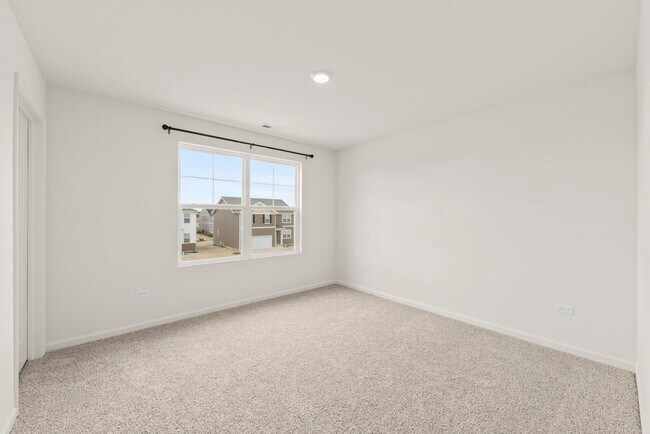 Building Photo - 13713 Sanibel St