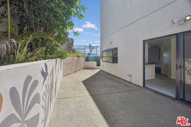 Building Photo - 21323 Rambla Vista