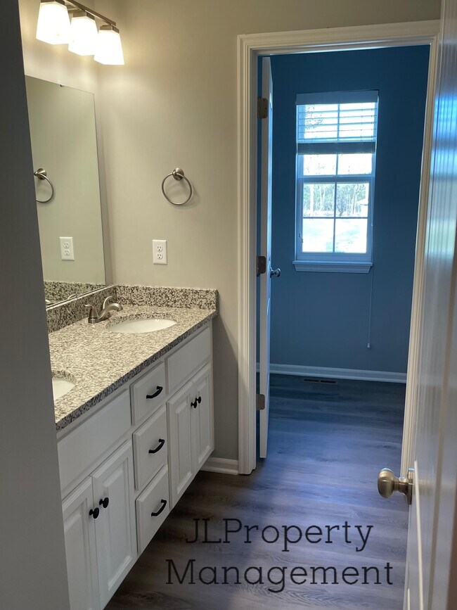 Building Photo - 20209 E 23rd Terrace Ct S