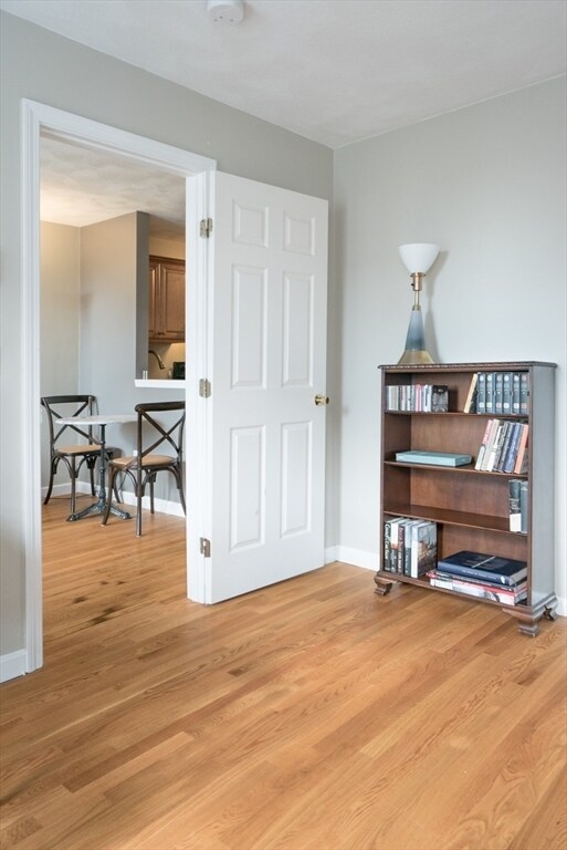 Building Photo - 166 Cottage St