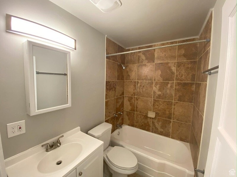 Building Photo - 354 S Brookside Dr