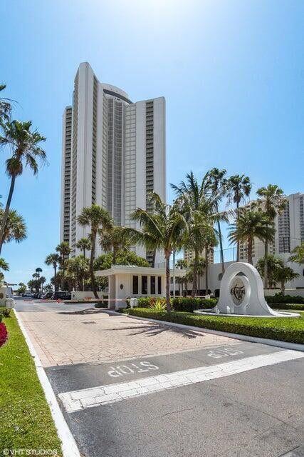 Building Photo - 3000 N Ocean Dr