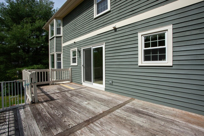 Building Photo - 24 Old Mill Dr