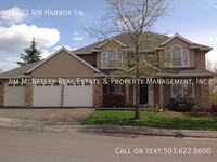 Building Photo - 5 bed, 3 bath Oakridge Estates home w/ 3 c...