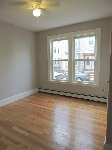 Building Photo - 27 Portsmouth St