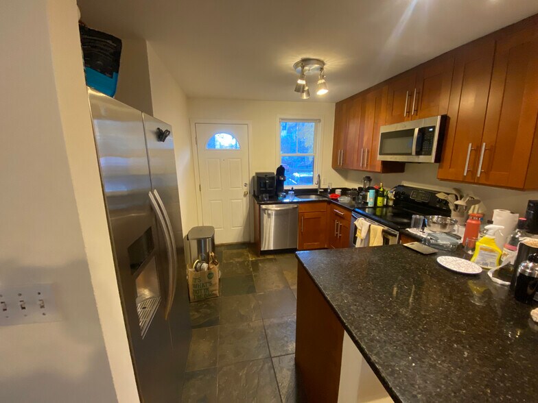 Building Photo - 1430 Tremont St