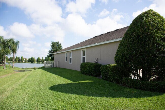 Building Photo - 2504 Ladoga Dr