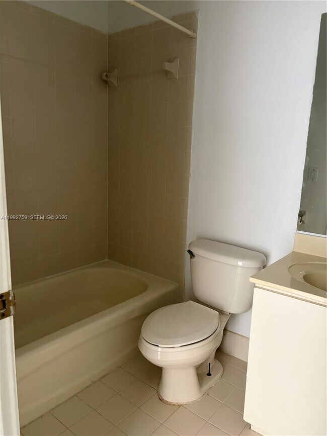 Building Photo - 2281 NE 42nd Ave