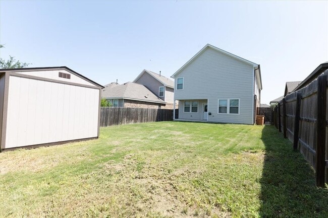 Building Photo - 7403 Albany Dr