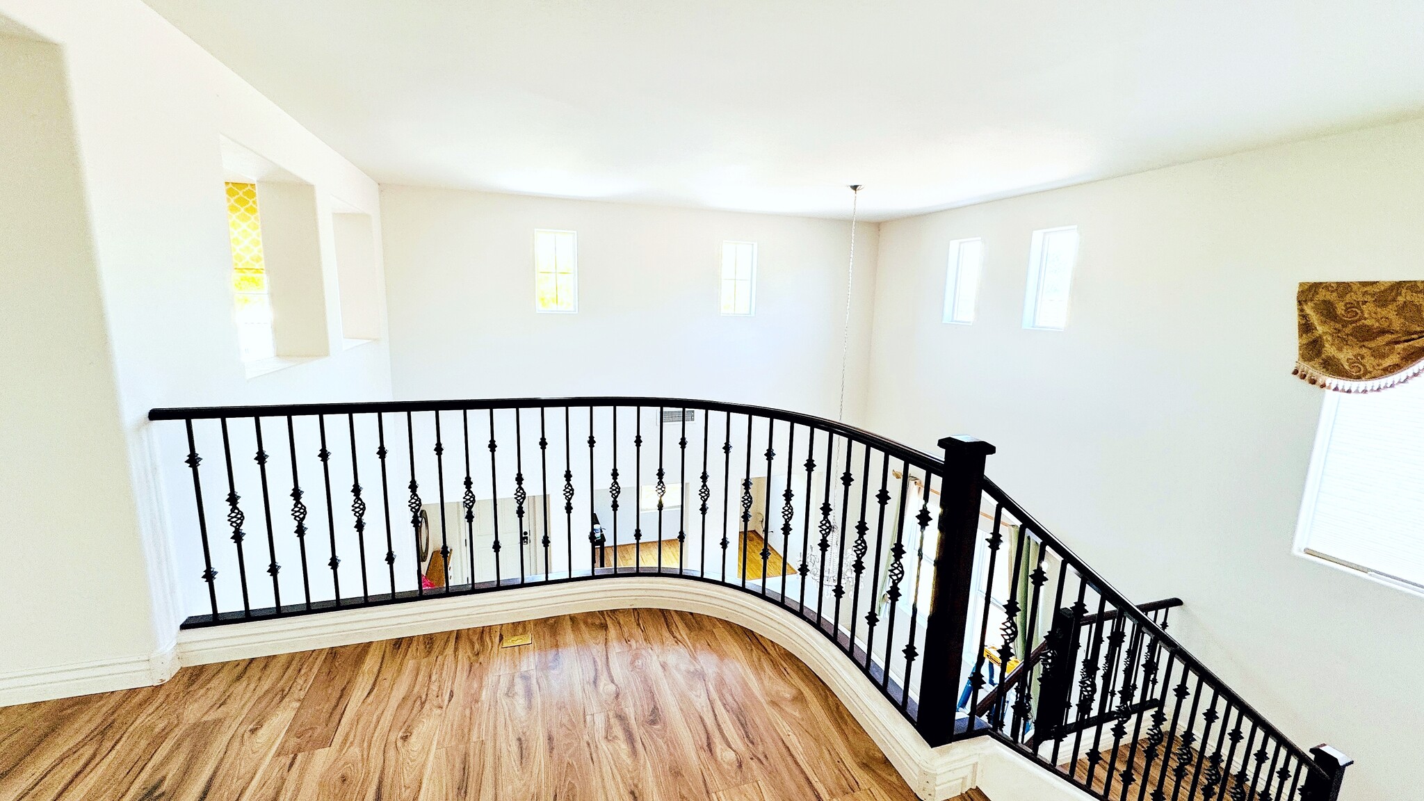 Building Photo - 2533 W Brisa Dr
