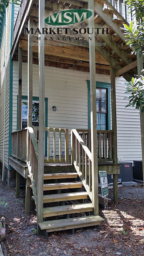 Building Photo - 308 E Waldburg St