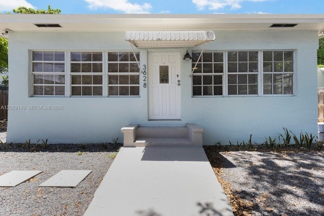 Building Photo - 3628 Thomas Ave