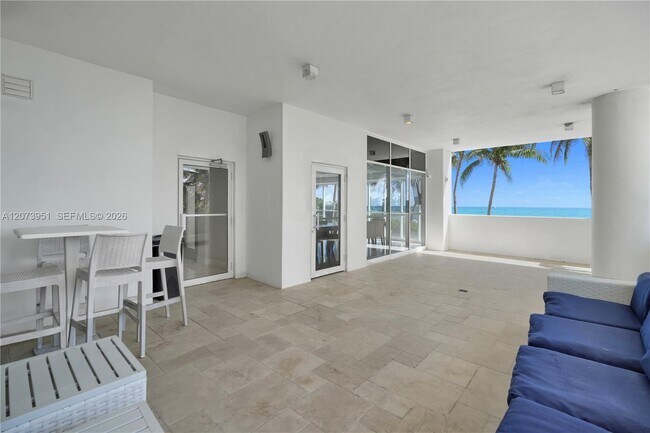 Building Photo - 4201 Collins Ave