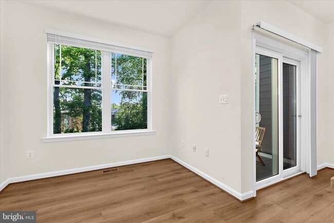Building Photo - 1110 Thomas Trl