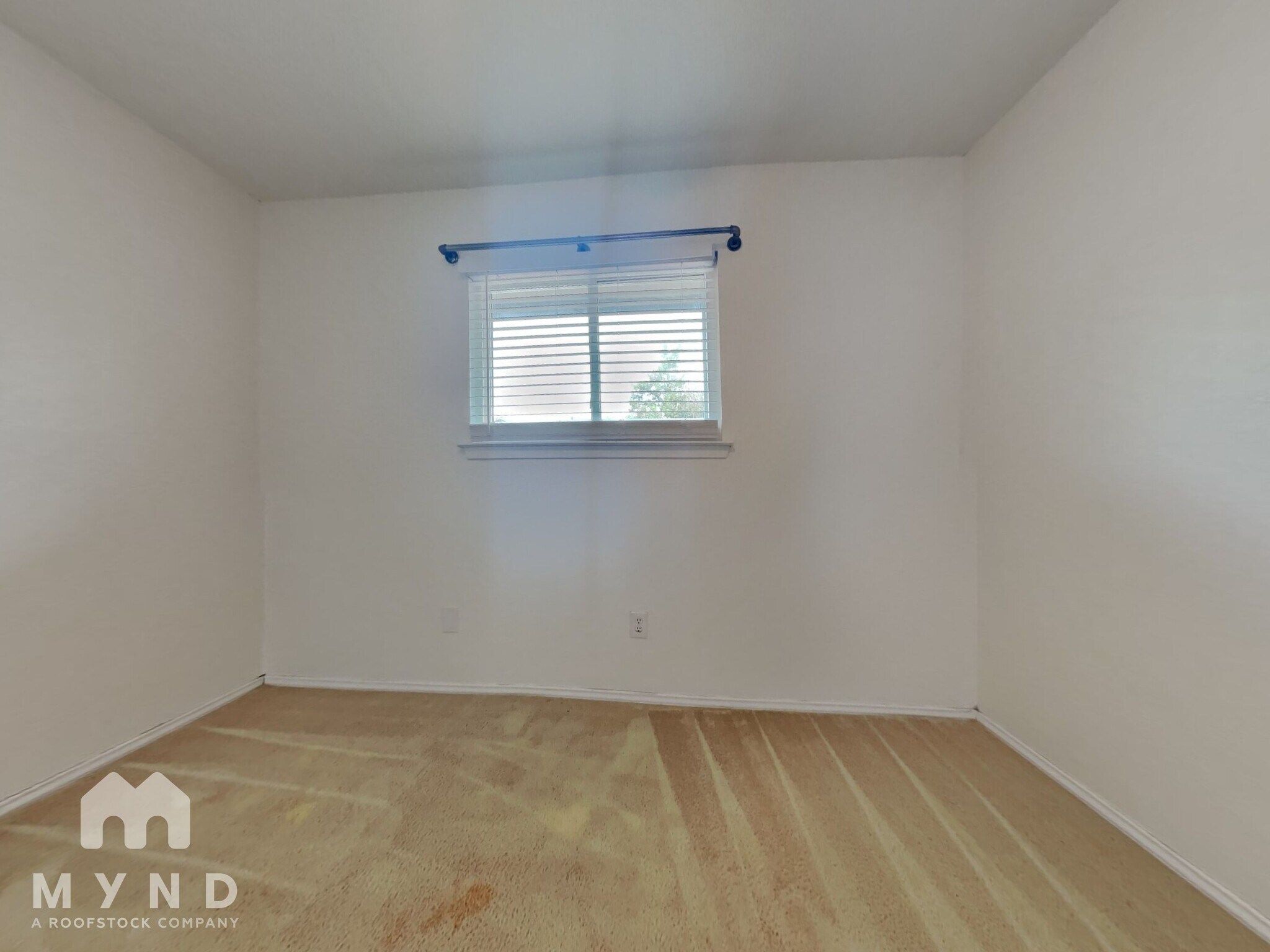 Building Photo - 9716 Meadowheath Dr