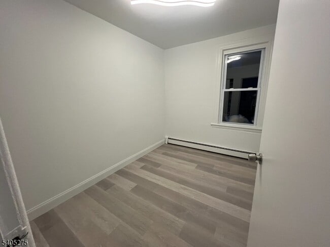 Building Photo - 12 Quincy St