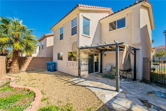 Building Photo - 548 Haunts Walk Ave