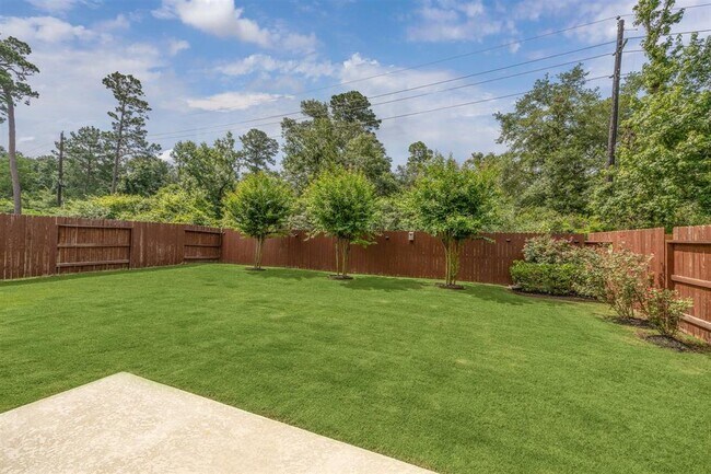 Building Photo - 9727 Birchwood Holw Trl