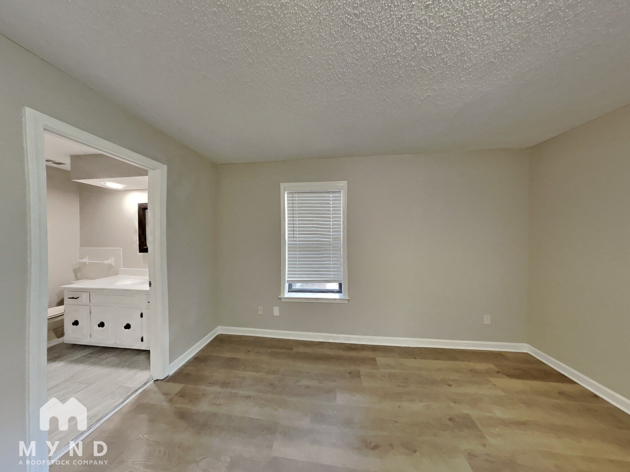 Building Photo - 4512 Crump Rd