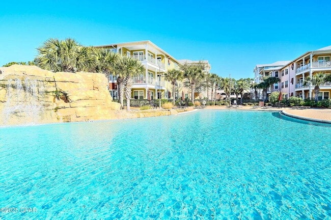 Building Photo - "Spacious 2-Bed Condo with 2.5 Baths on Fr...