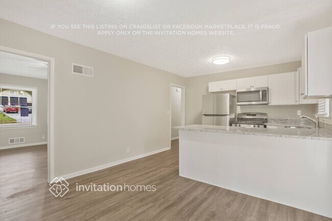 Building Photo - 567 San Pablo Dr