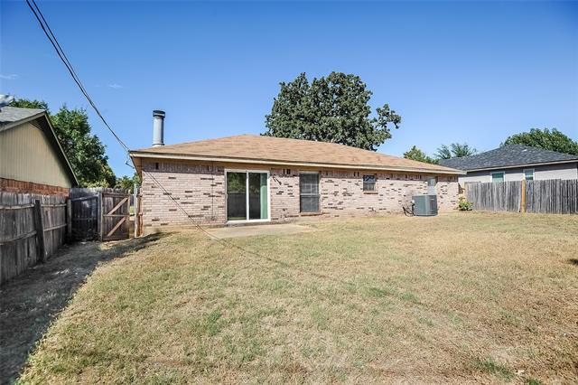Building Photo - 4210 Maple Springs Dr
