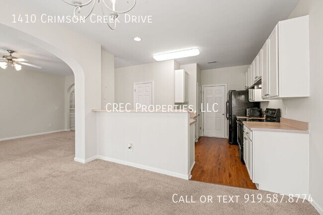 Building Photo - 1410 Crimson Creek Dr