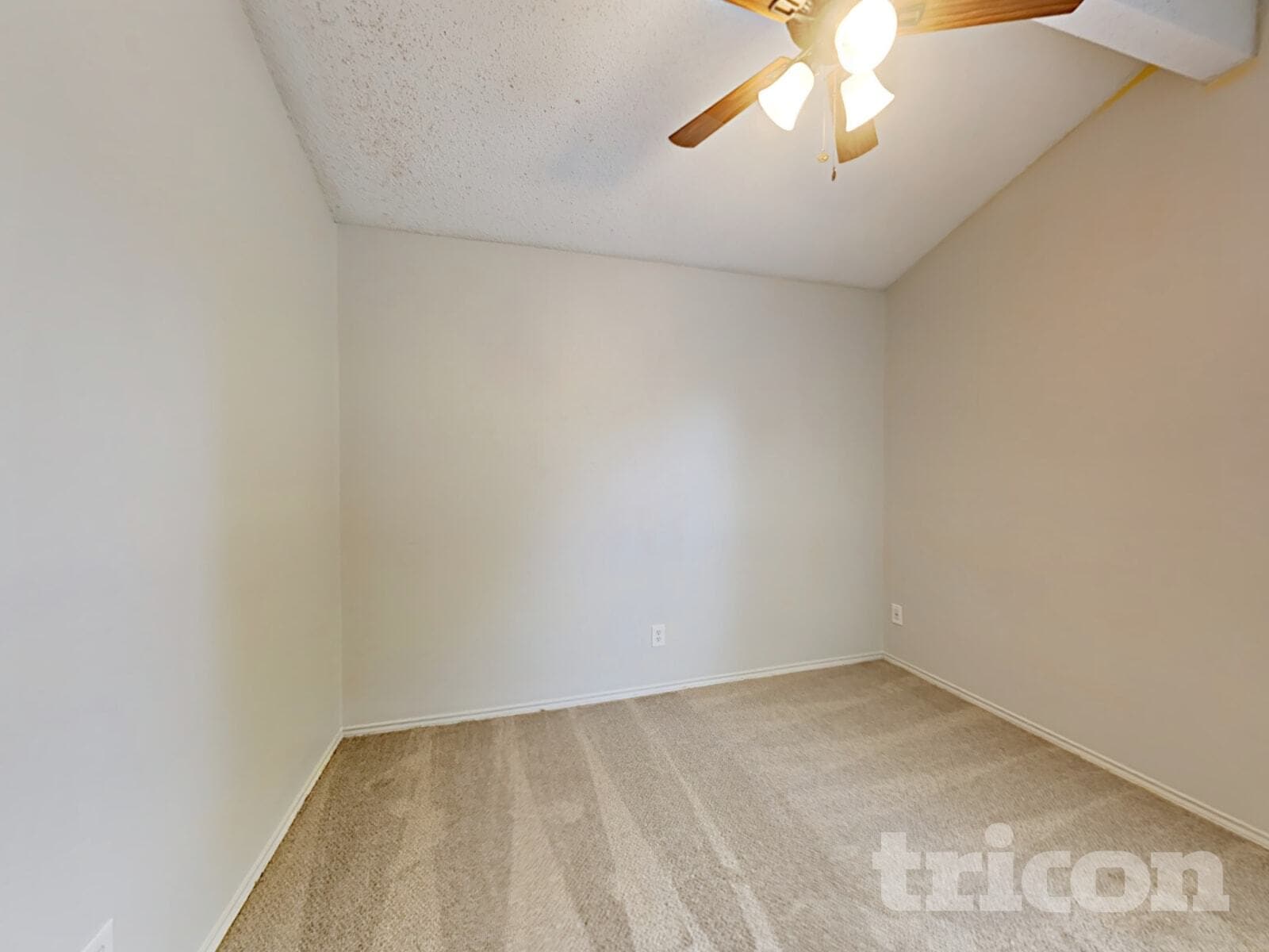 Building Photo - 609 S Walnut Creek Dr